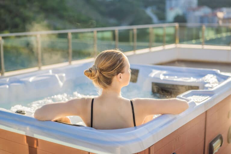 Hot tubs and their impact on home value for buyers